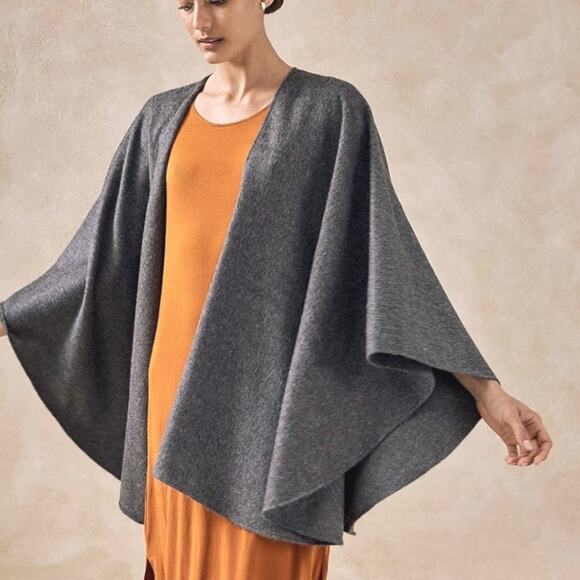 Open Front Baby Alpaca Ruana One Size Grey - Picture 1 of 7